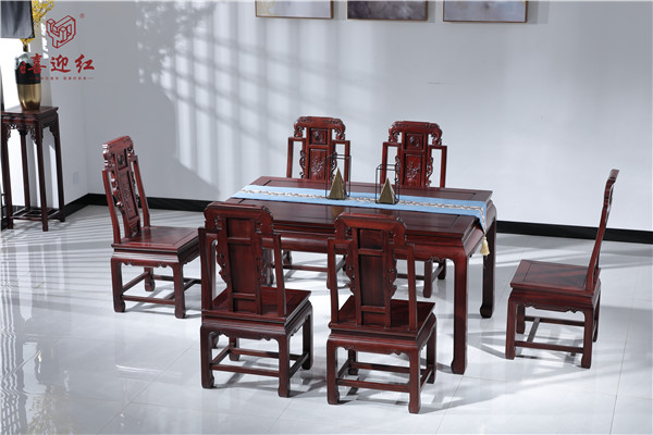 象頭長(zhǎng)餐桌